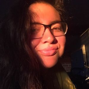 Meet your Posher, Brenda